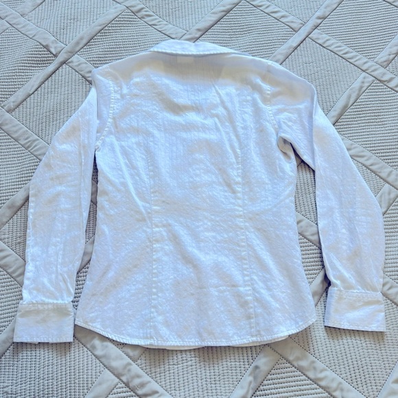 2/$10 Van Heusen Originals White button front collared shirt Sz XS - Picture 2 of 9